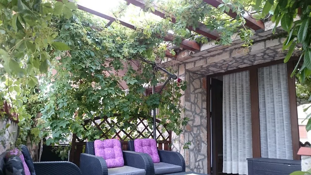 Collins Apartments Pula