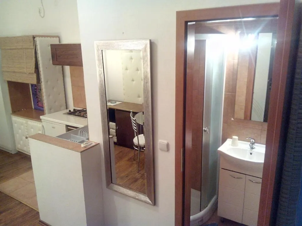 Collins Apartments 0*, Pula Croatia
